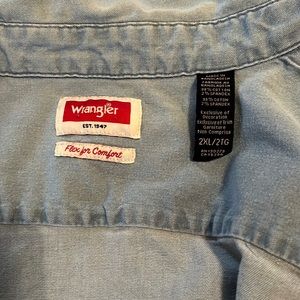 Mens Wrangler collar button denim shirt